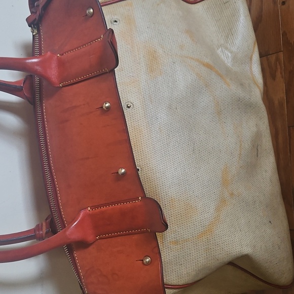 Dooney and Bourke Panama Wilson Satchel - Picture 6 of 12